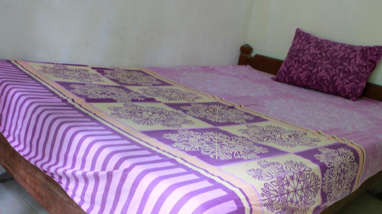 Gerbang Banyu Langit Cottage Bantul Exterior foto